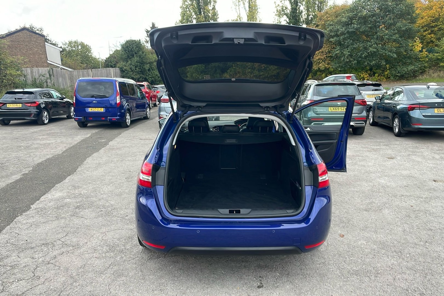 Used Peugeot 308 SW 2019 for sale - 76292778: Photo 12