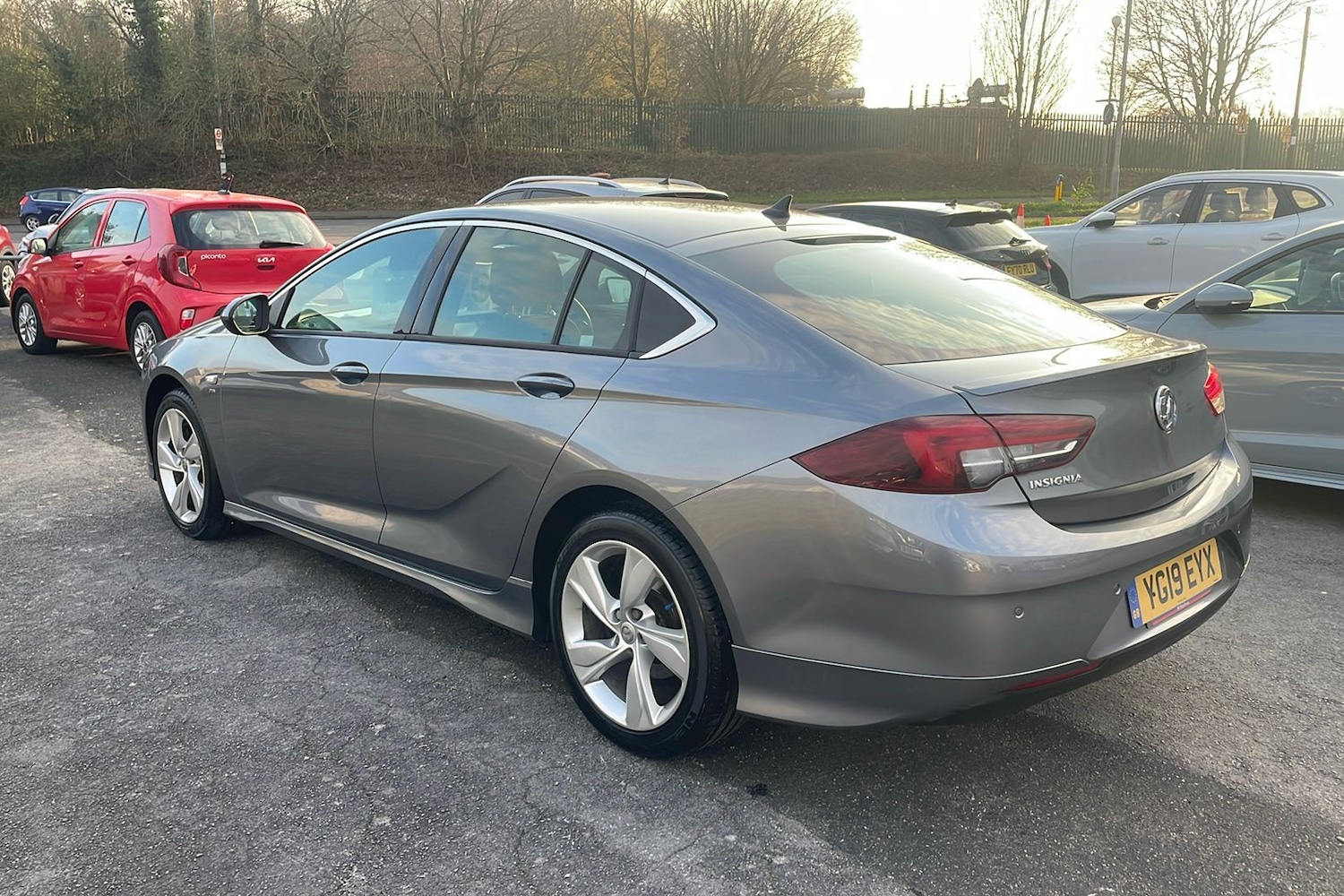 Used Vauxhall Insignia 2019 for sale - 78084051: Photo 2