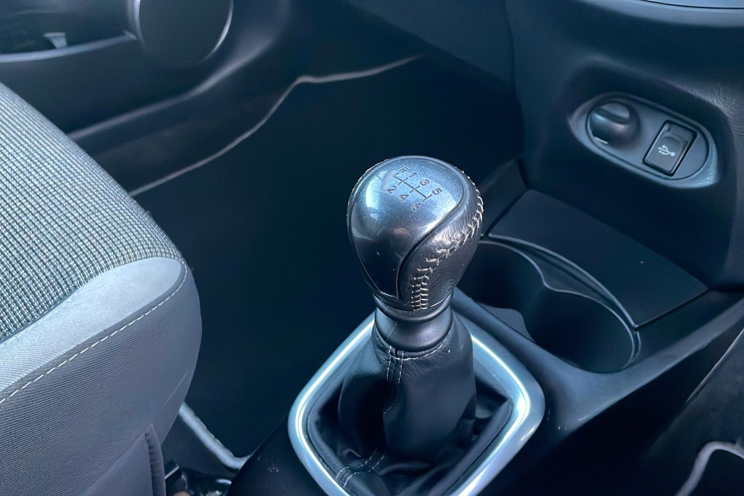 Used Toyota Yaris 2020 for sale - 77104460: Photo 23