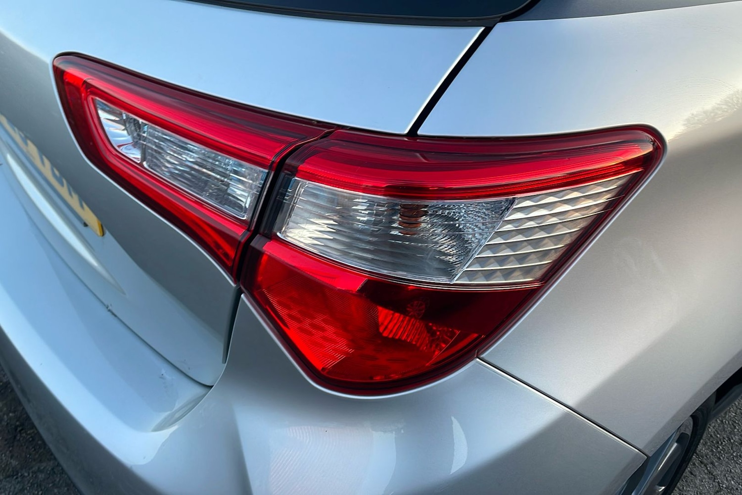 Used Toyota Yaris 2020 for sale - 77104460: Photo 35