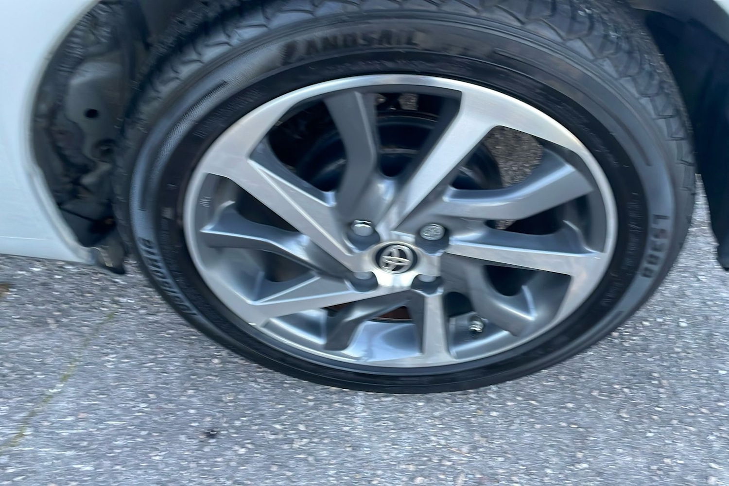 Used Toyota Yaris 2020 for sale - 77104460: Photo 41