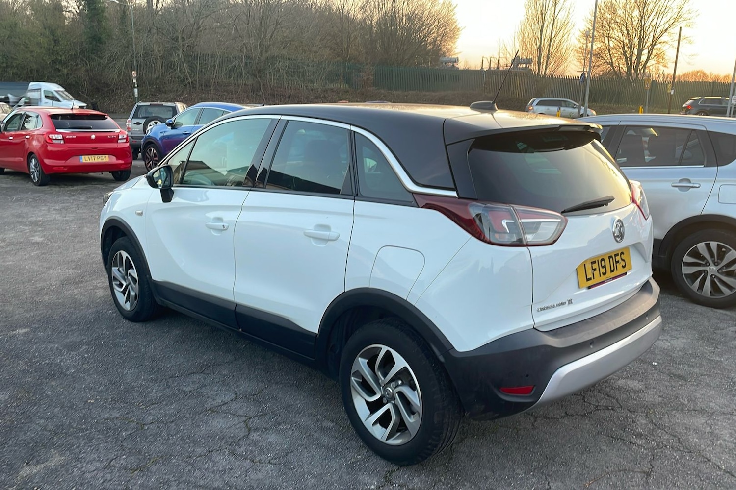 Used Vauxhall Crossland X 2019 for sale - 77663096: Photo 2