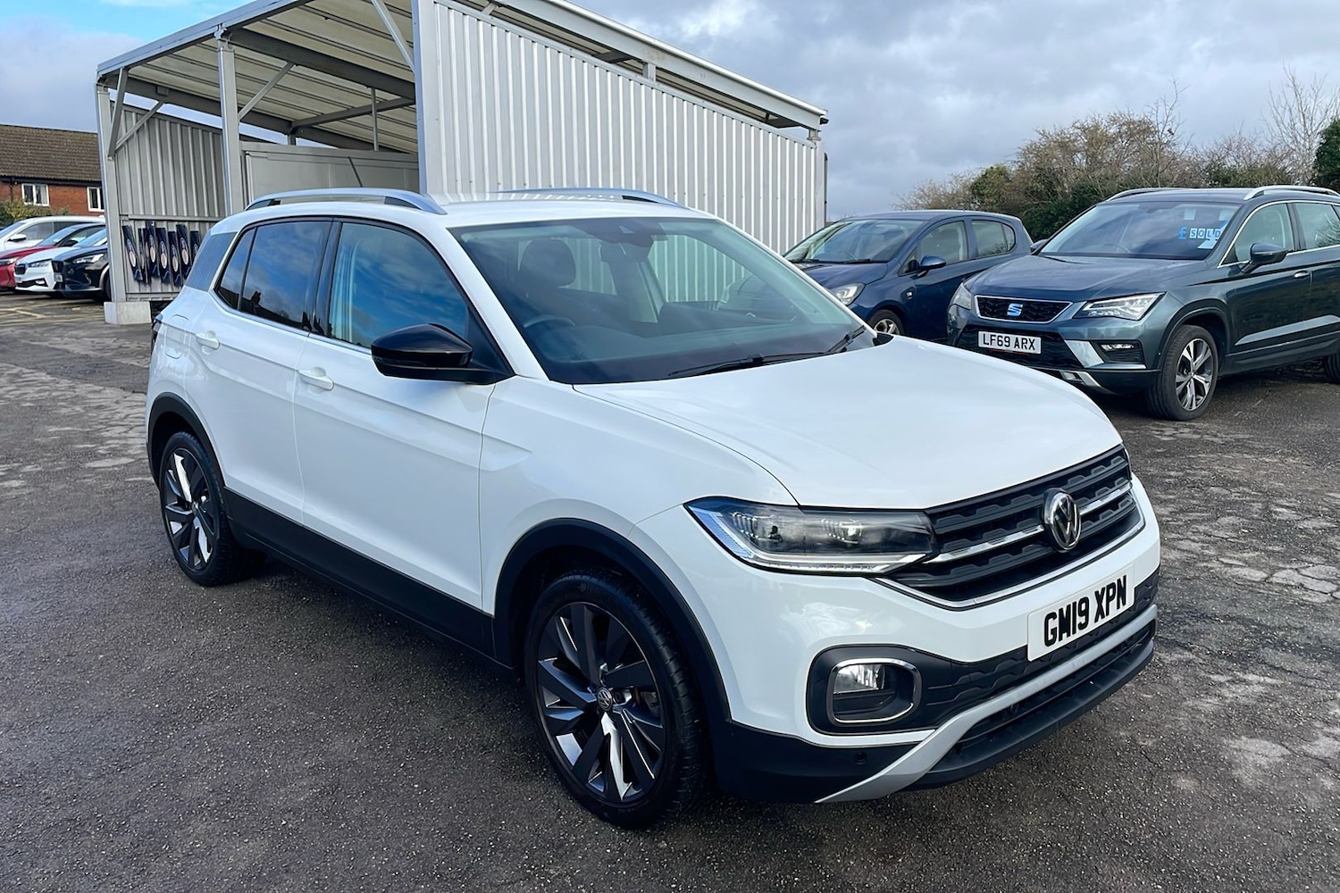 Used Volkswagen T-Cross 2019 for sale - 77395107: Photo 1