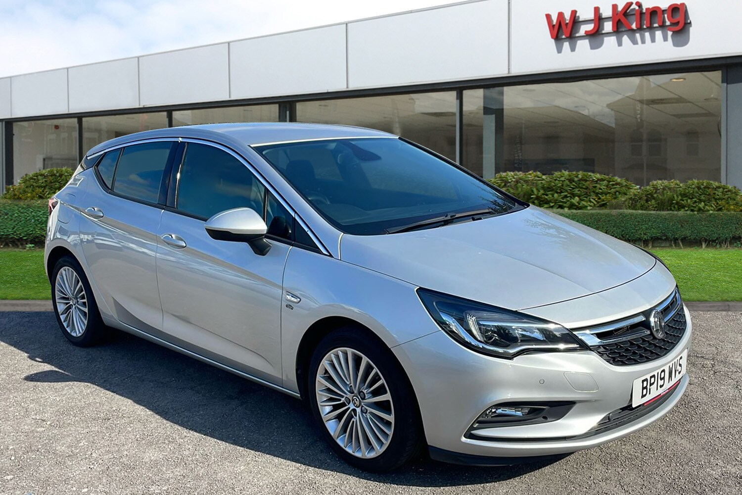 Used Vauxhall Astra 2019 for sale - 76211415: Photo 1