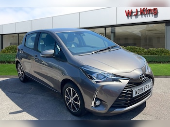 Used Toyota Yaris 2019 for sale - 78967405: Photo