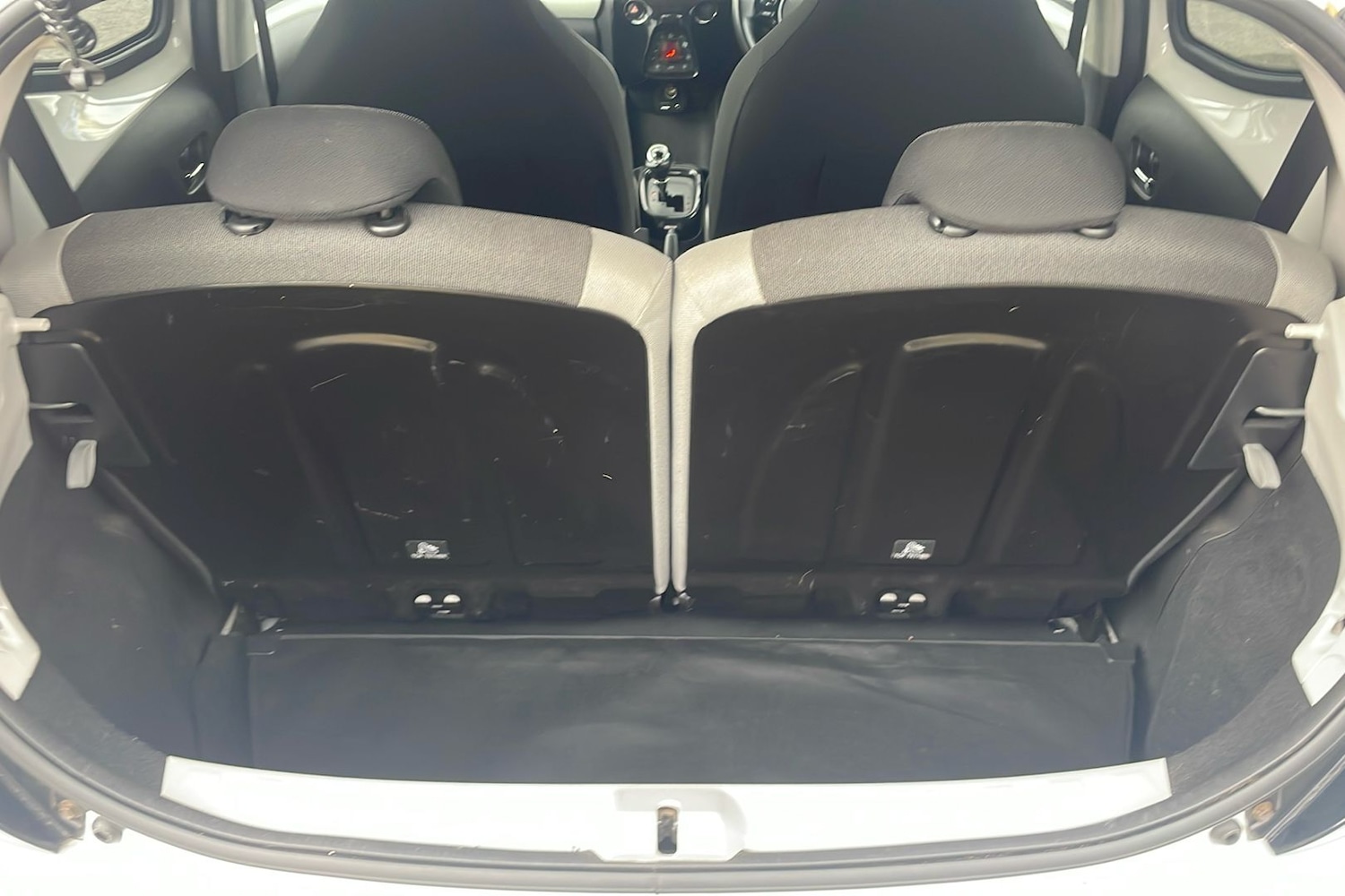 Used Toyota AYGO 2017 for sale - 76313394: Photo 11