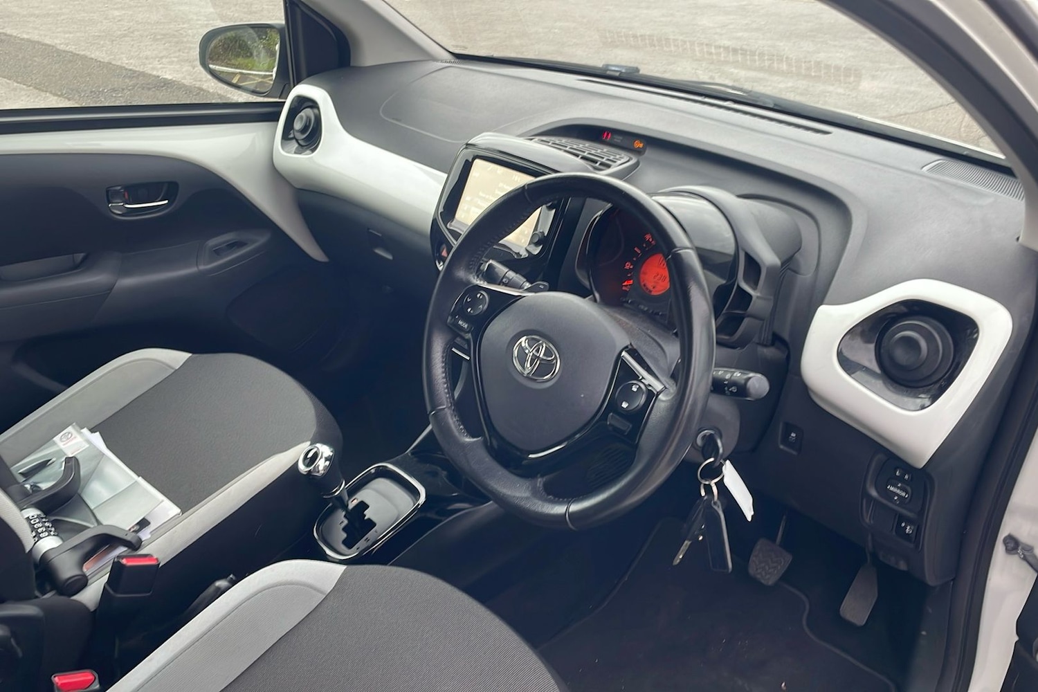 Used Toyota AYGO 2017 for sale - 76313394: Photo 13