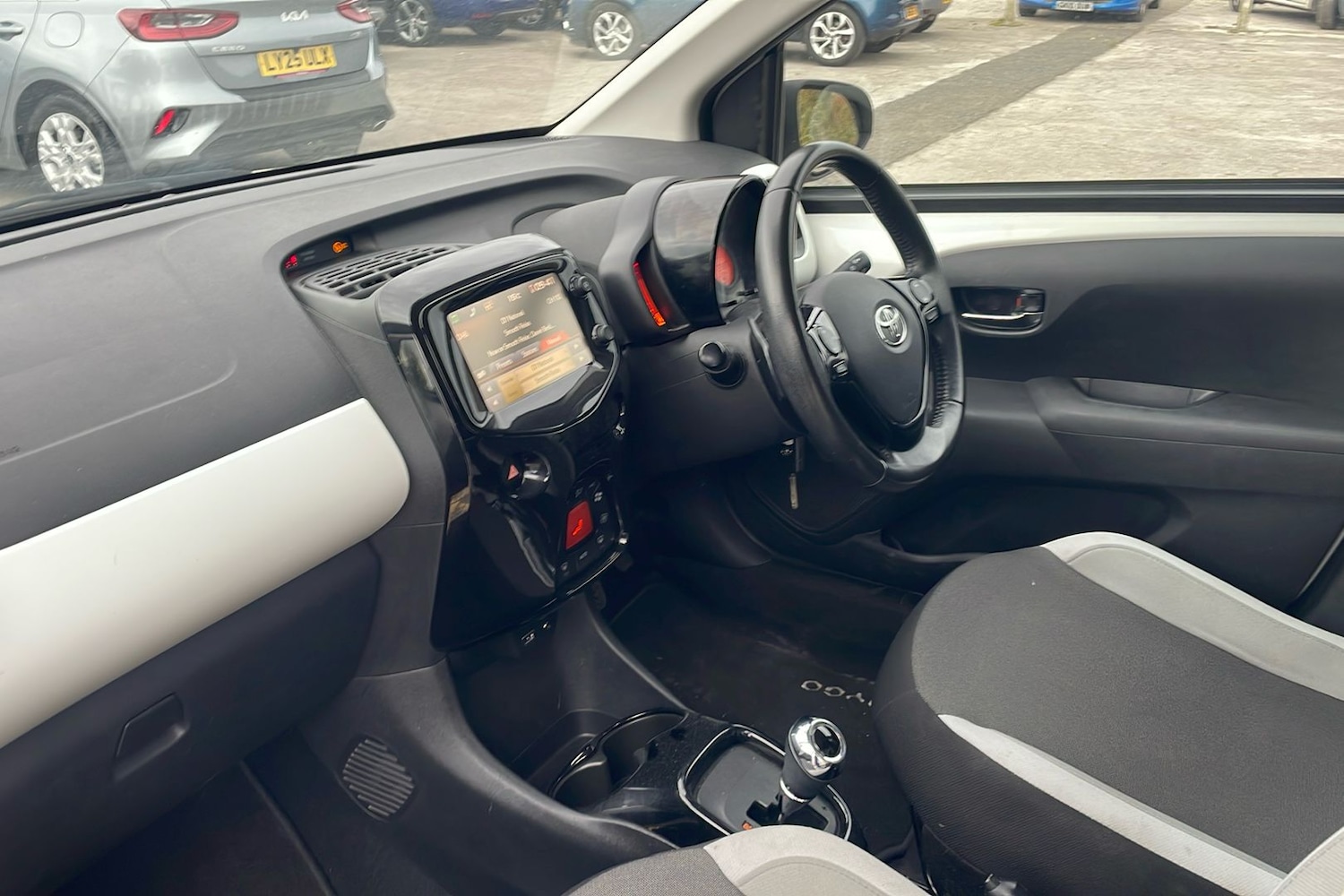 Used Toyota AYGO 2017 for sale - 76313394: Photo 3