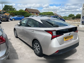 Used Toyota Prius 2019 for sale - 79526100: Photo