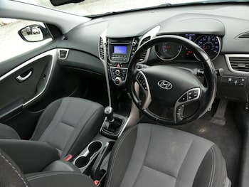 Used Hyundai i30 2016 for sale - 78953924: Photo