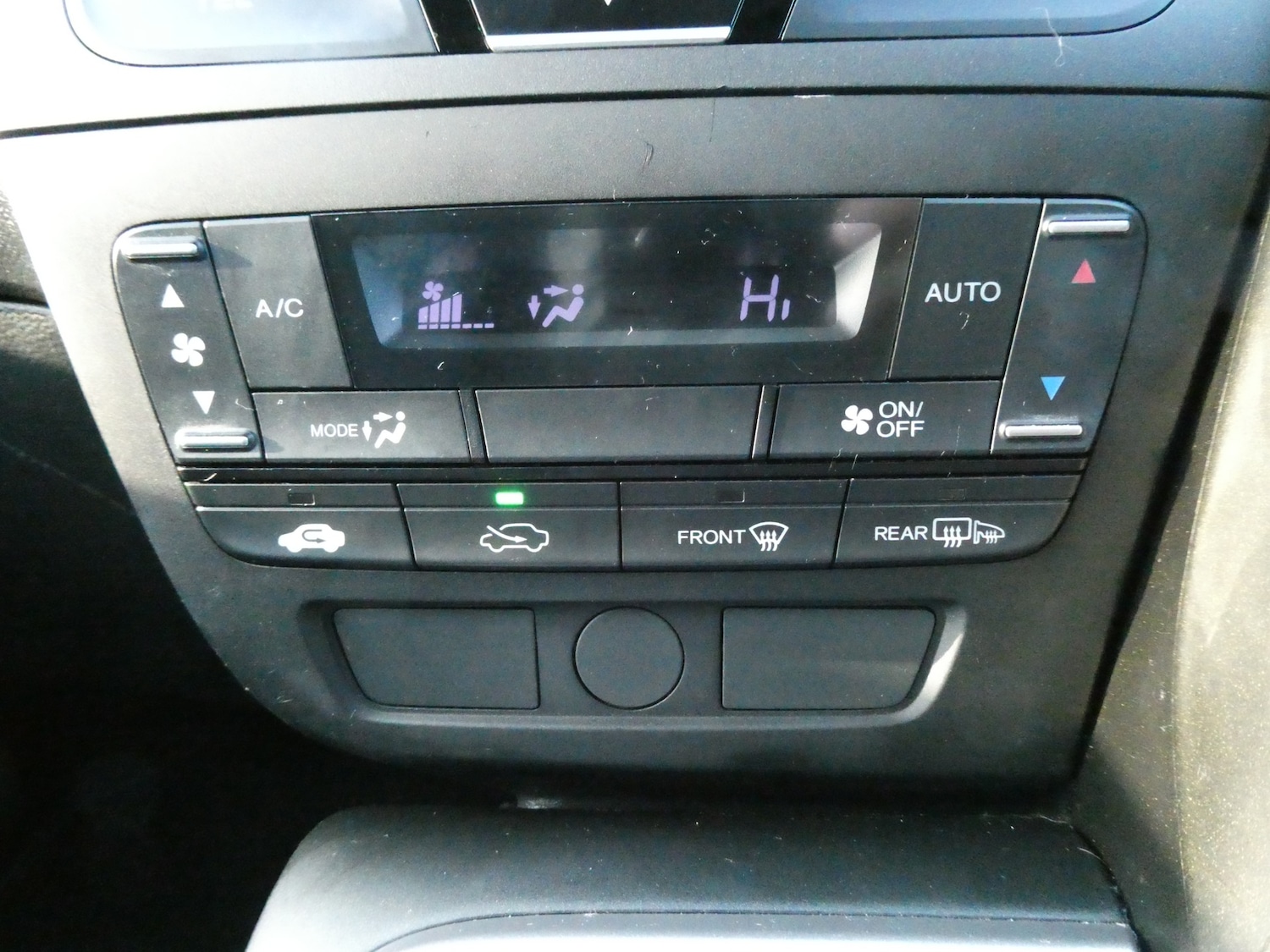 Used Honda Civic 2014 for sale - 76693852: Photo 14