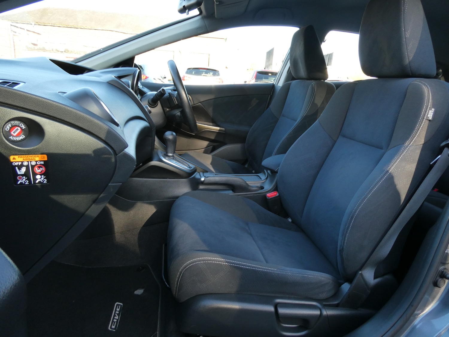 Used Honda Civic 2014 for sale - 76693852: Photo 17