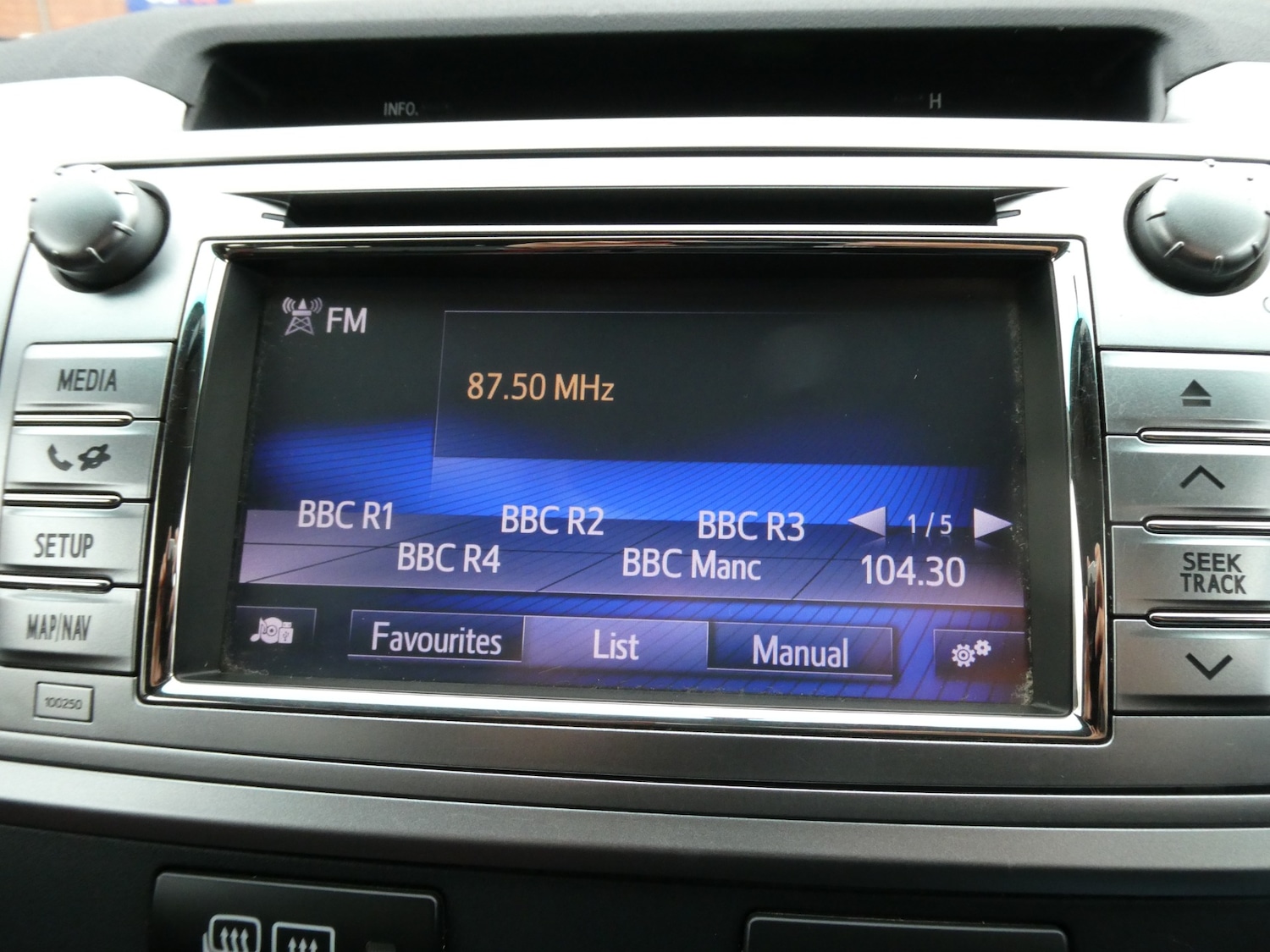 Used Toyota Hilux 2015 for sale - 77271104: Photo 14