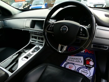 Used Jaguar XF 2014 for sale - 77581610: Photo