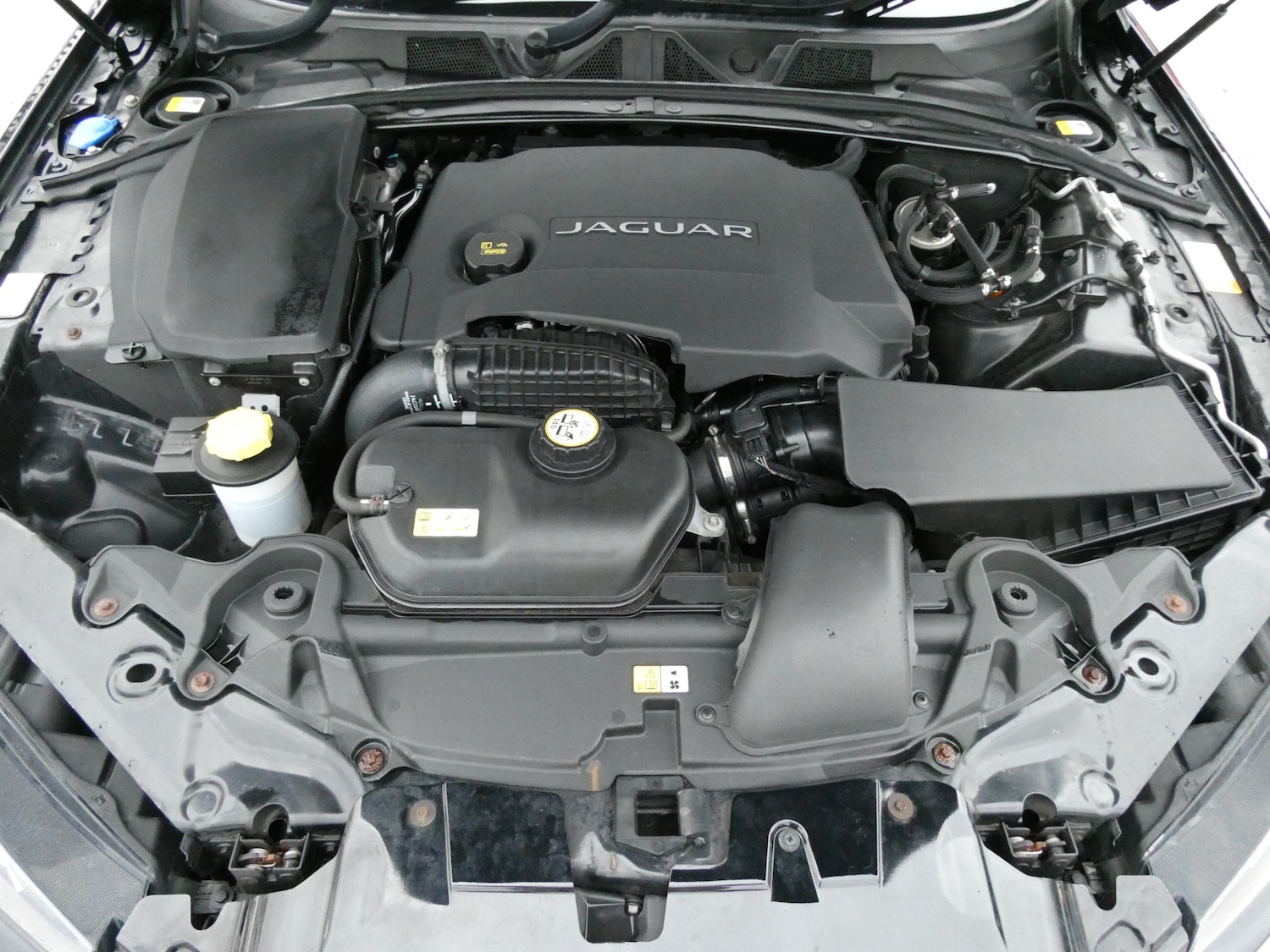 Used Jaguar XF 2014 for sale - 77665378: Photo 24