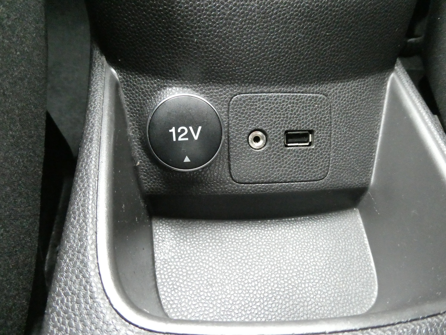 Used Ford Fiesta 2015 for sale - 76506086: Photo 15