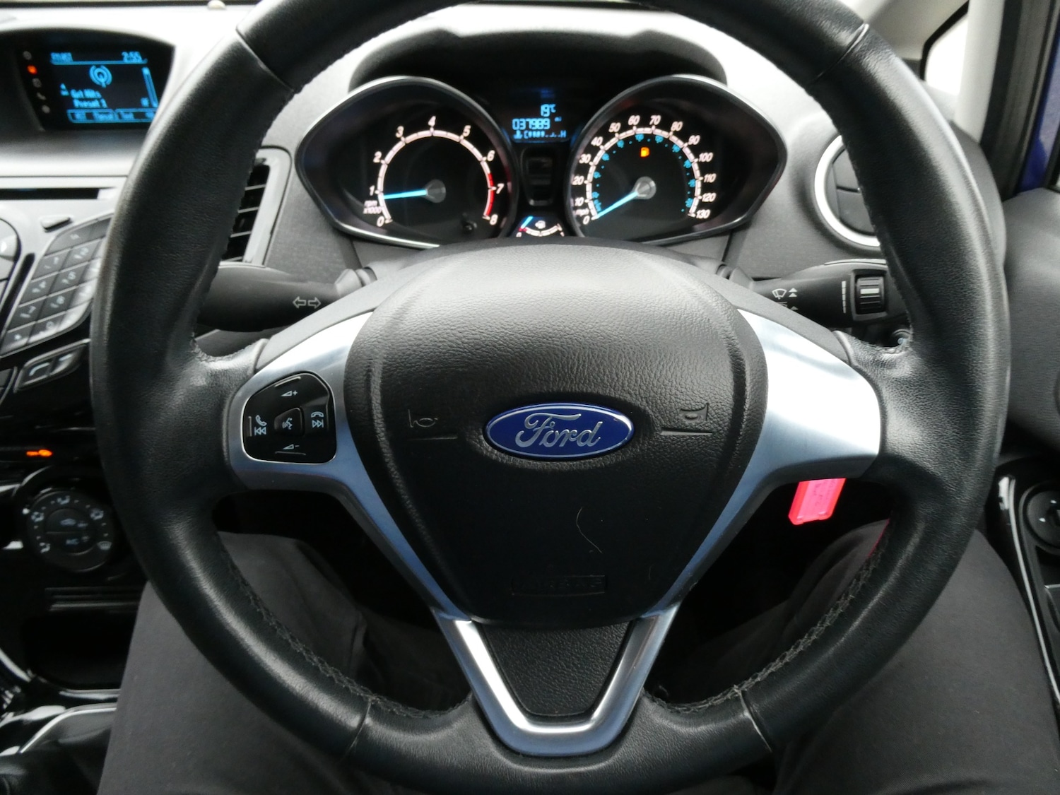 Used Ford Fiesta 2015 for sale - 76506086: Photo 6