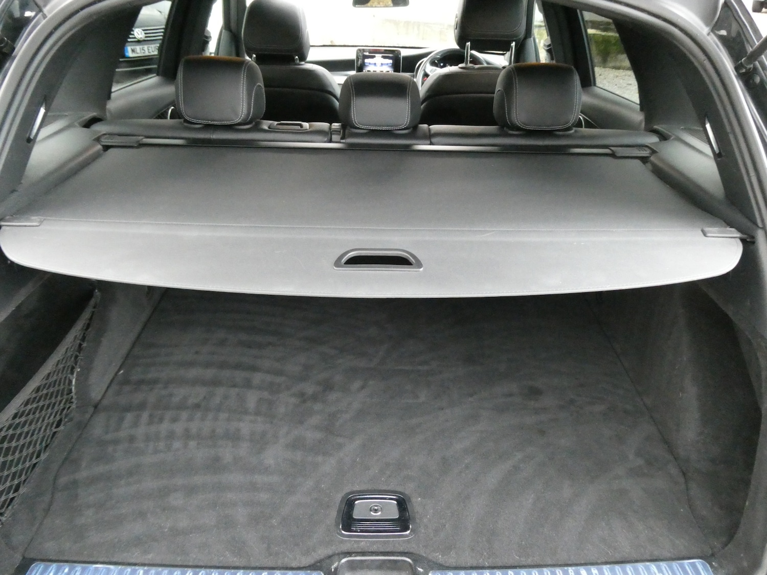 Used Mercedes-Benz GLC 2017 for sale - 76589769: Photo 17