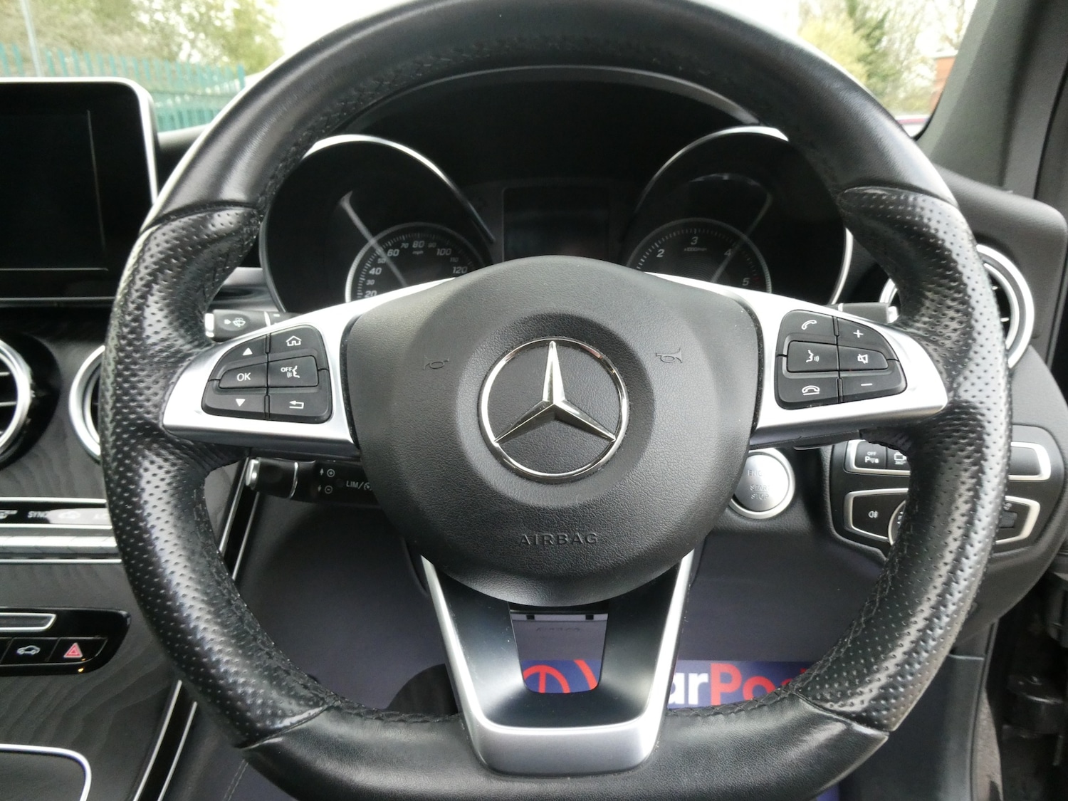 Used Mercedes-Benz GLC 2017 for sale - 76589769: Photo 7