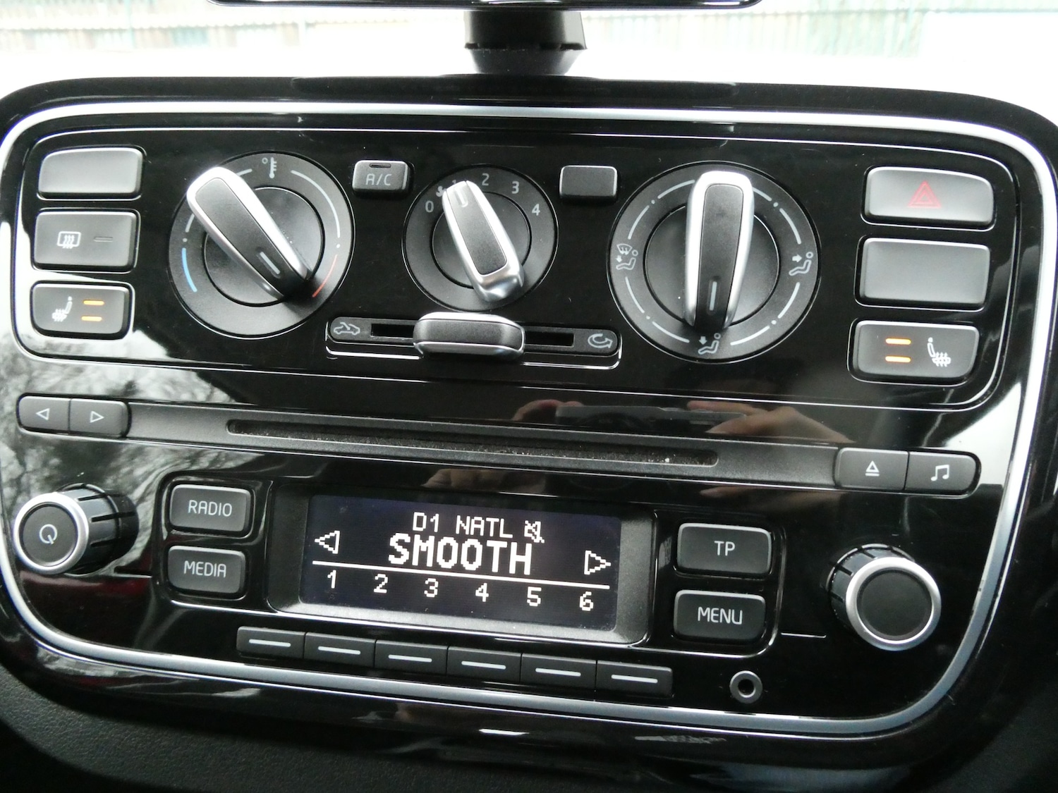 Used Volkswagen up! 2015 for sale - 77247913: Photo 12