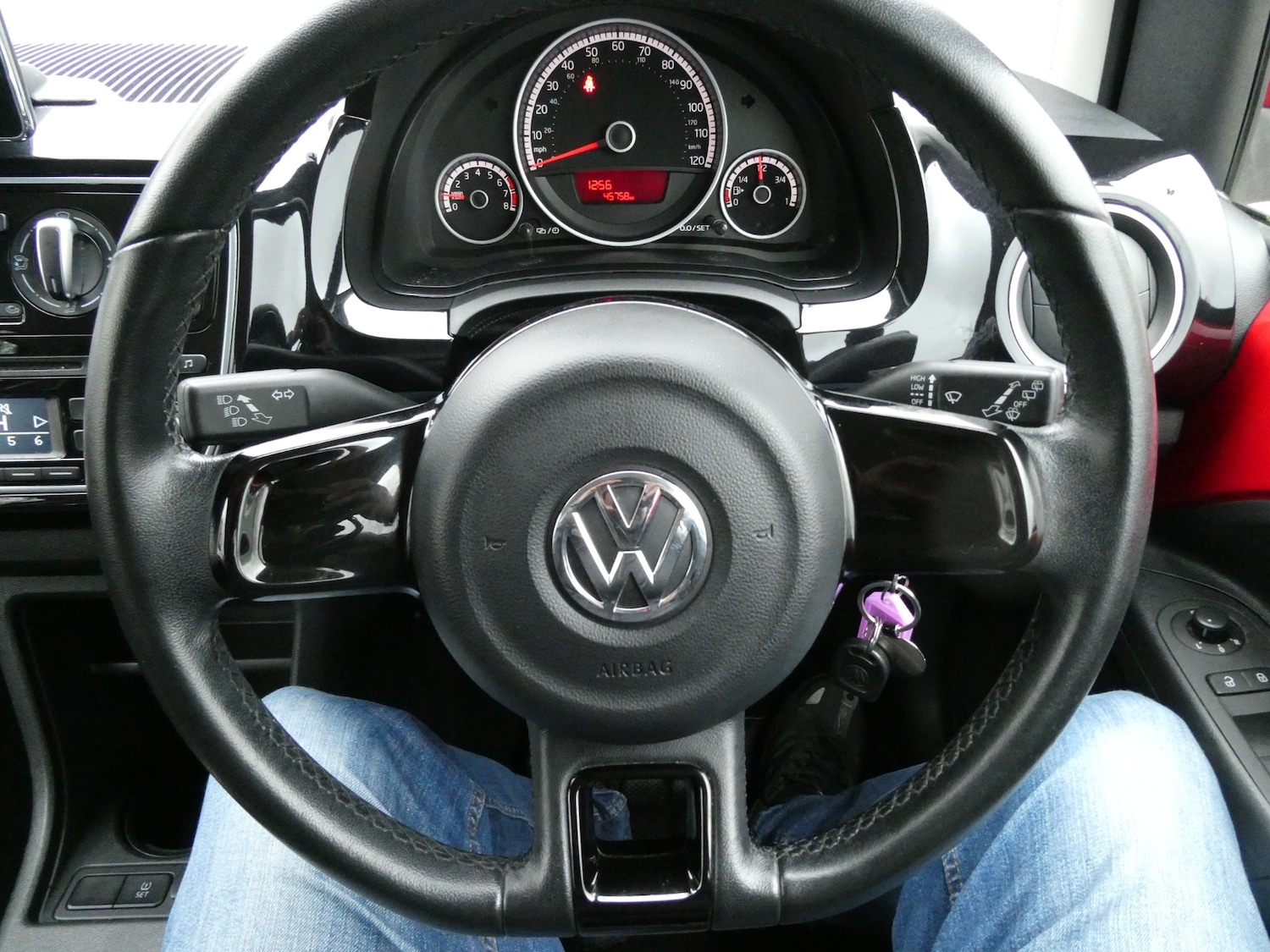 Used Volkswagen up! 2015 for sale - 77247913: Photo 6