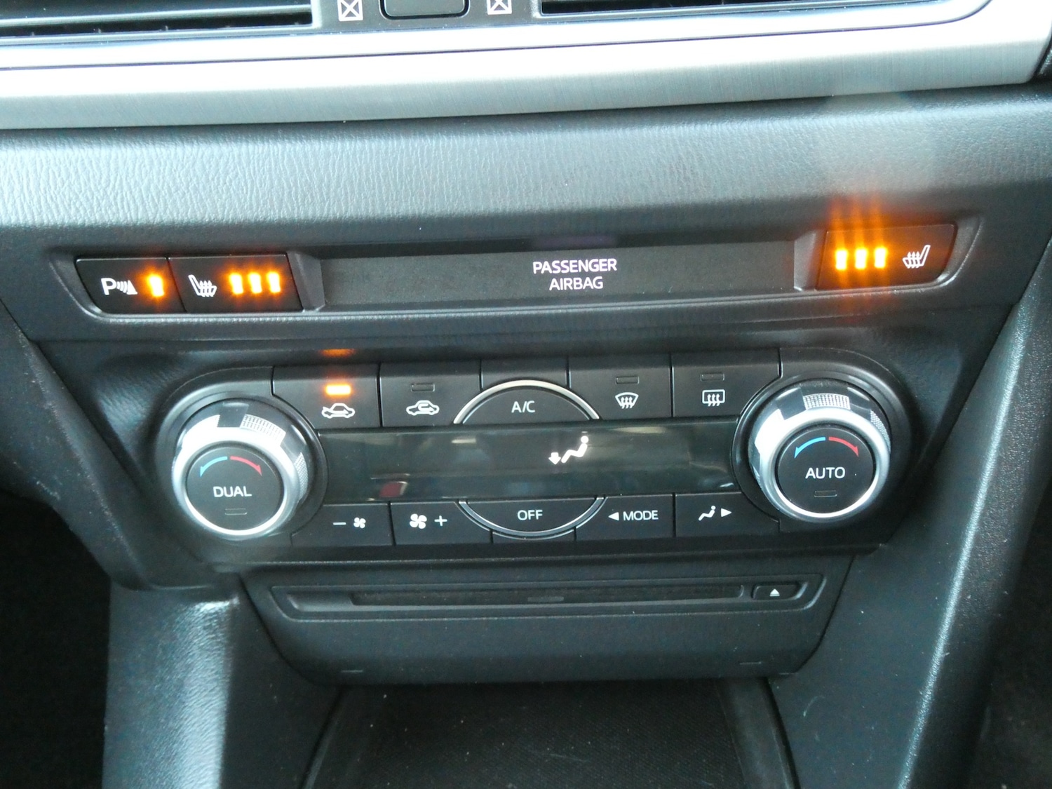 Used Mazda Mazda3 2015 for sale - 77918171: Photo 11