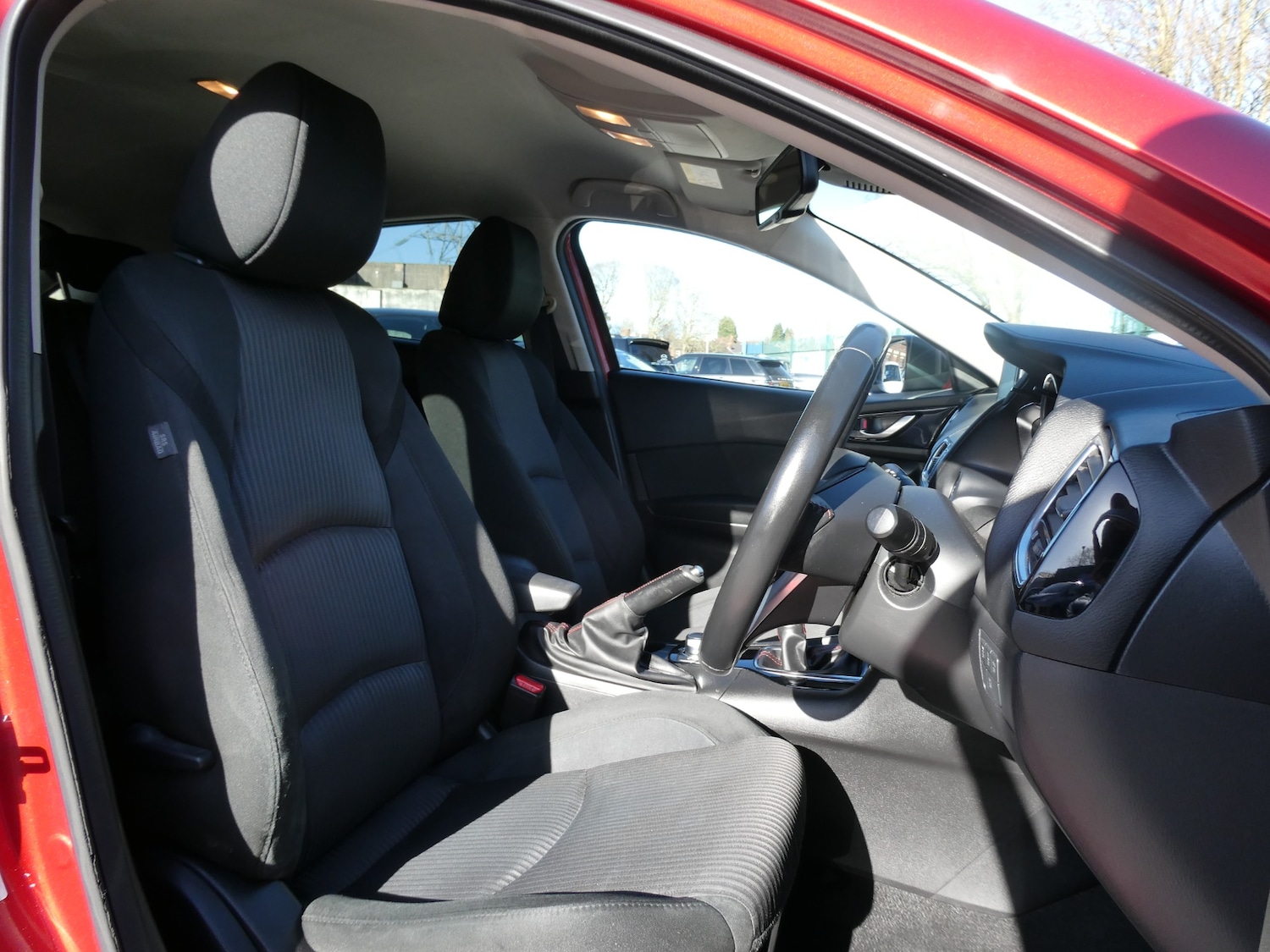 Used Mazda Mazda3 2015 for sale - 77918171: Photo 5