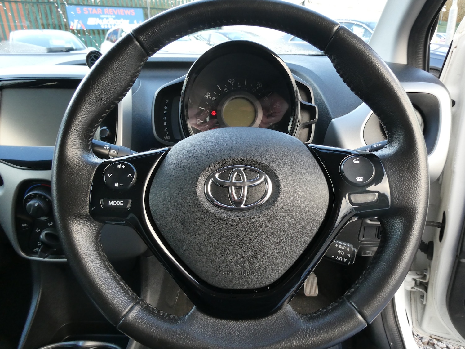 Used Toyota AYGO 2017 for sale - 76921291: Photo 6