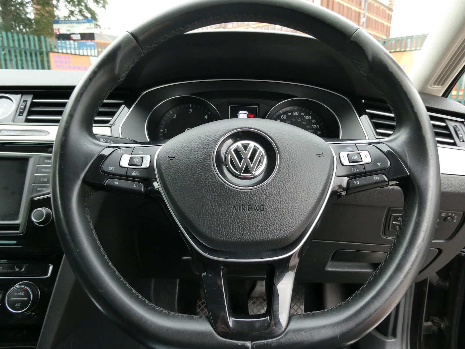 Used Volkswagen Passat 2015 for sale - 76145792: Photo 5