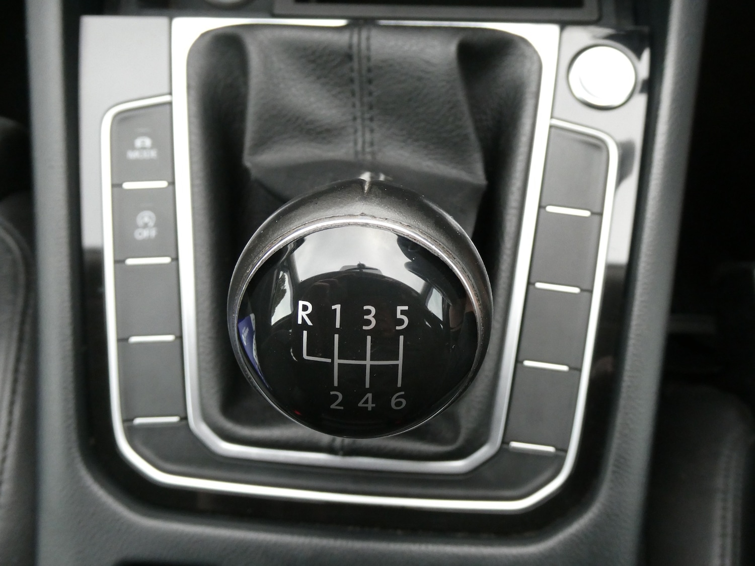 Used Volkswagen Passat 2015 for sale - 76145792: Photo 6
