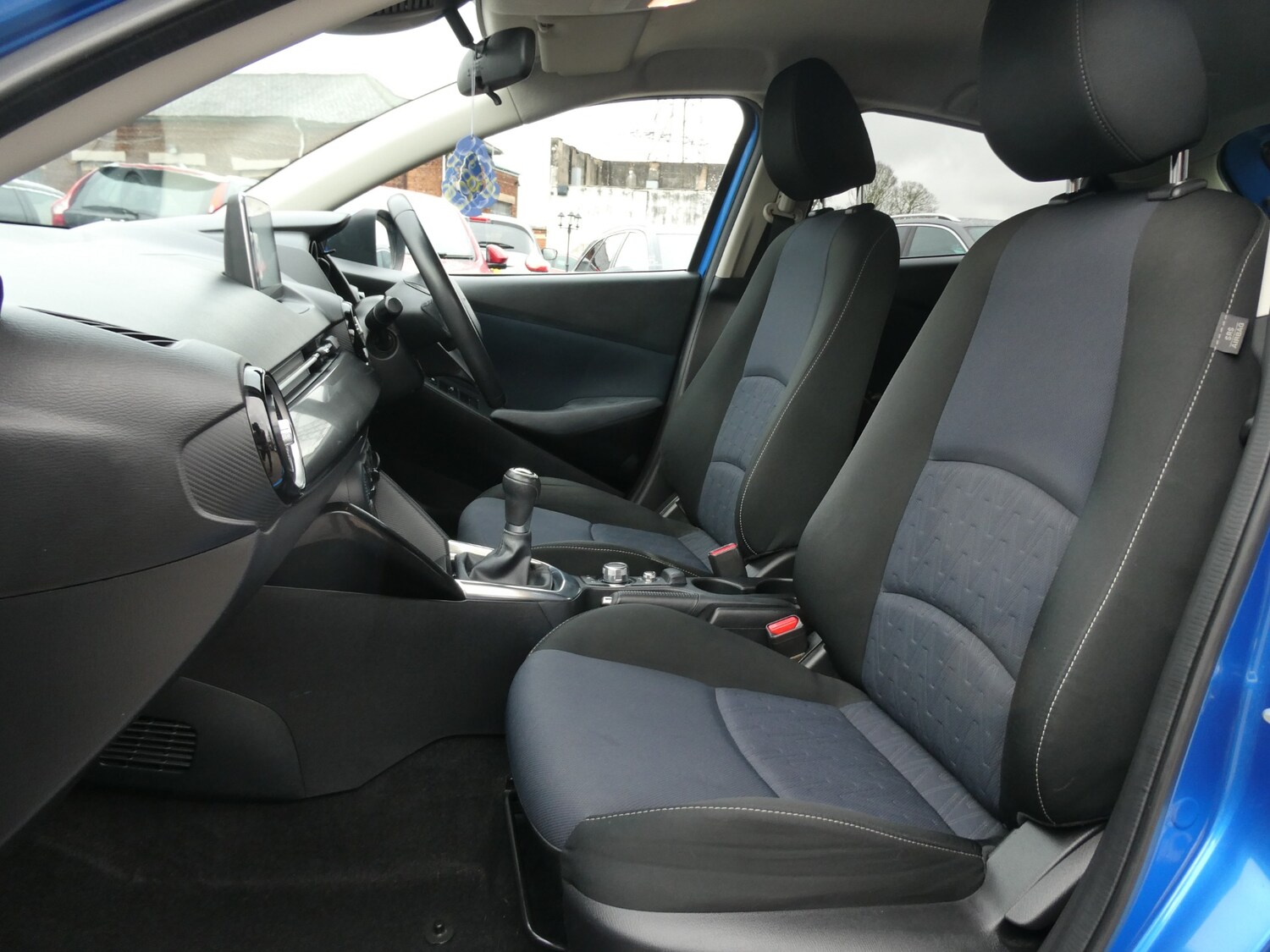 Used Mazda Mazda2 2015 for sale - 77517171: Photo 17