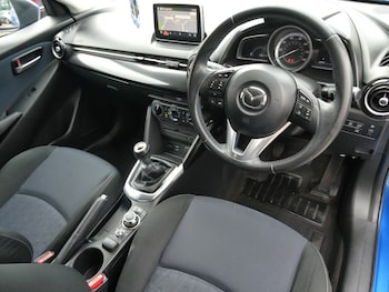 Used Mazda Mazda2 2015 for sale - 77517171: Photo