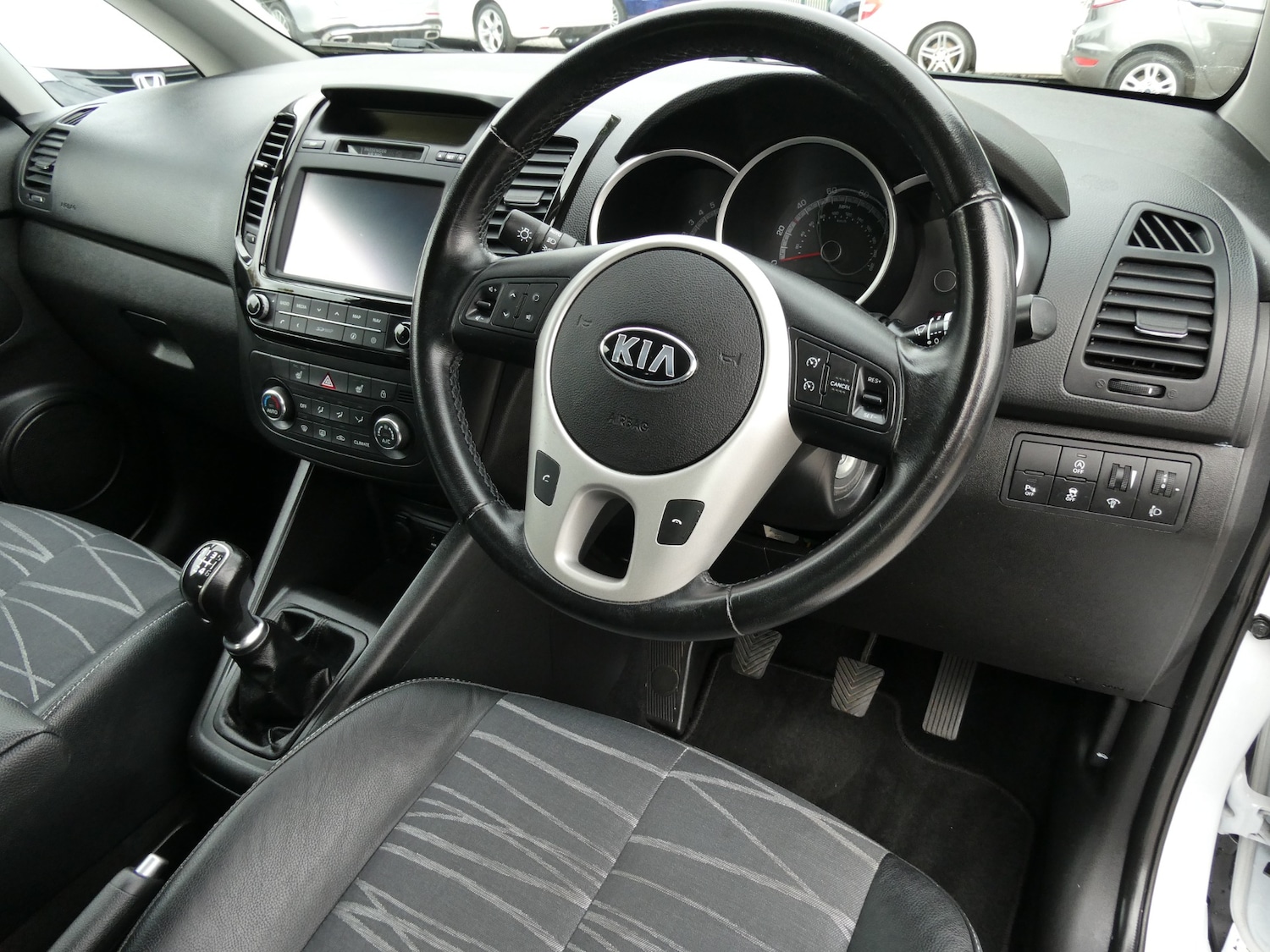 Used Kia Venga 2016 for sale - 76195912: Photo 3