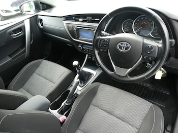 Used Toyota Auris 2014 for sale - 78239578: Photo