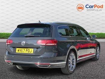 Used Volkswagen Passat 2017 for sale - 79216117: Photo