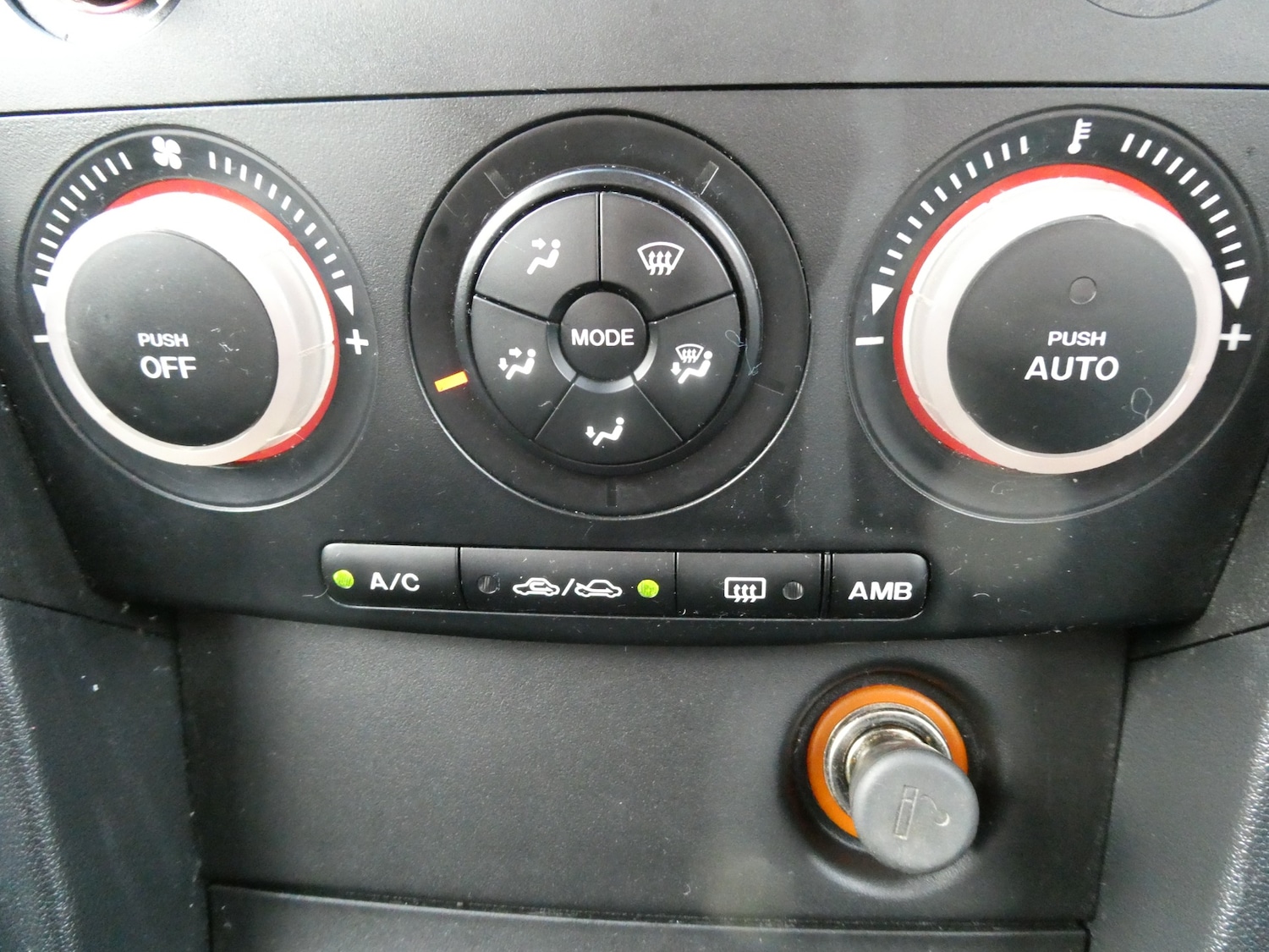 Used Mazda Mazda3 2005 for sale - 77002087: Photo 10