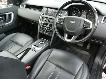 Used Land Rover Discovery Sport 2019 for sale - 76517853: Photo