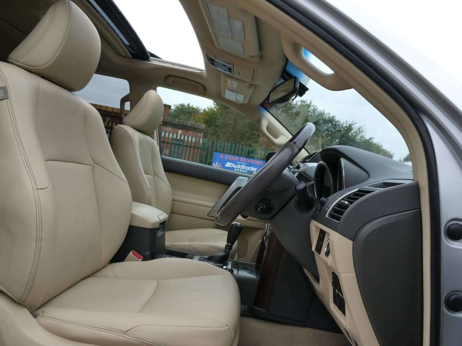 Used Toyota Land Cruiser 2014 for sale - 76299456: Photo 5