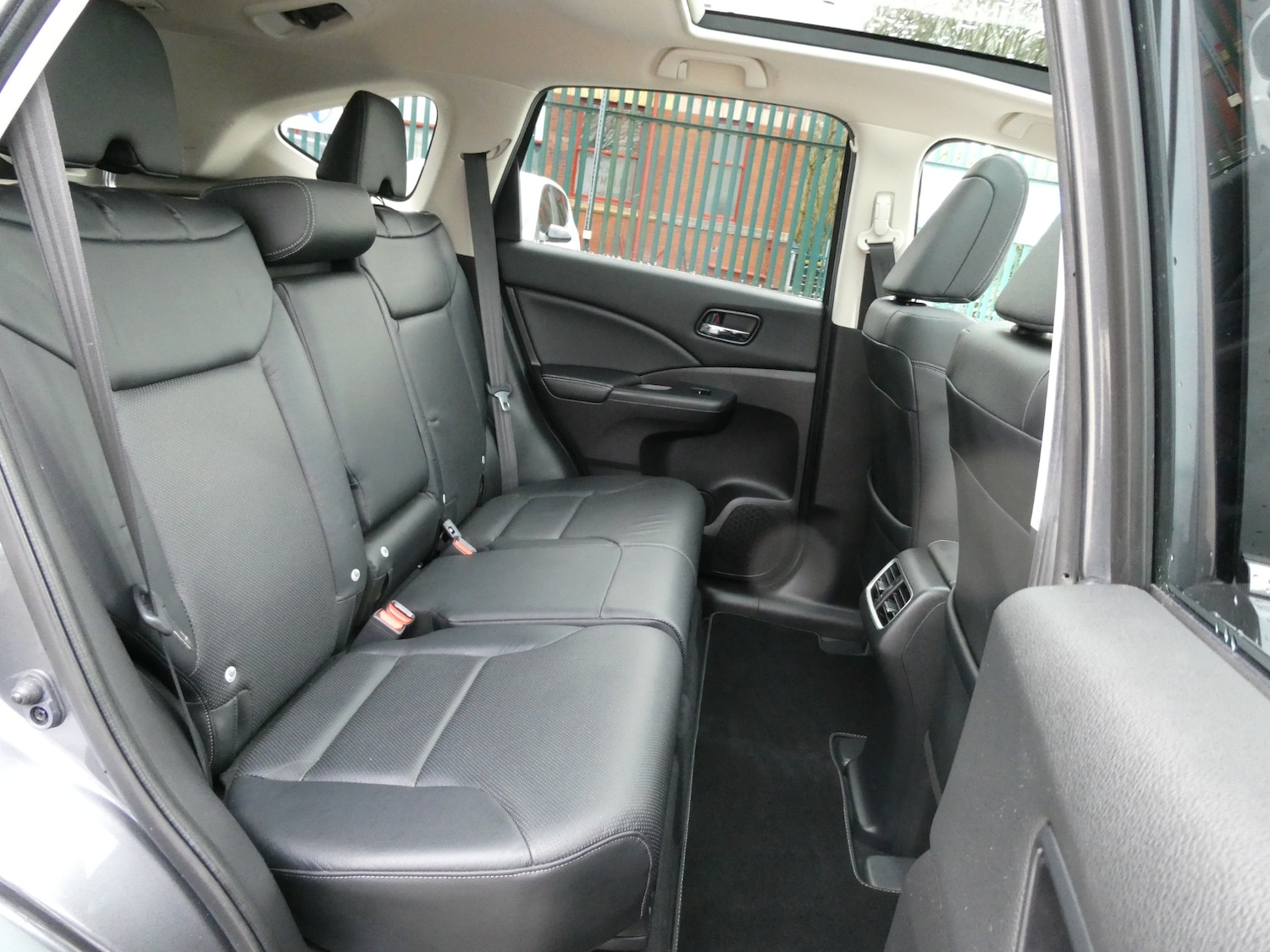 Used Honda CR-V 2015 for sale - 77702673: Photo 23
