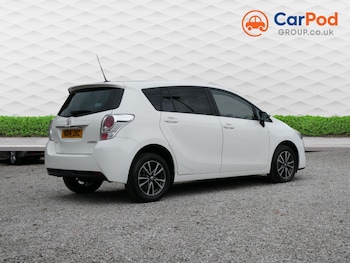 Used Toyota Verso 2014 for sale - 76078000: Photo 4
