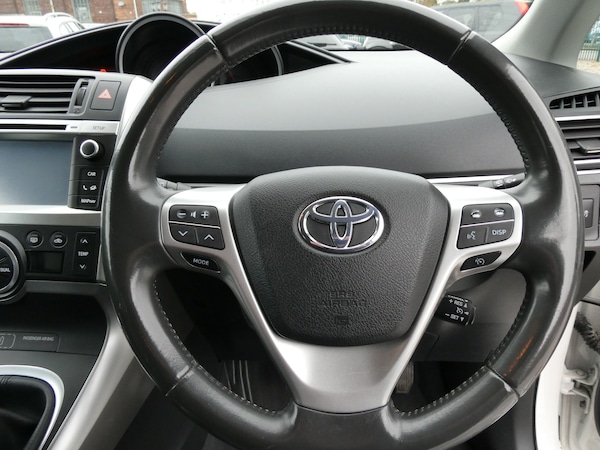 Used Toyota Verso 2014 for sale - 76078000: Photo 6