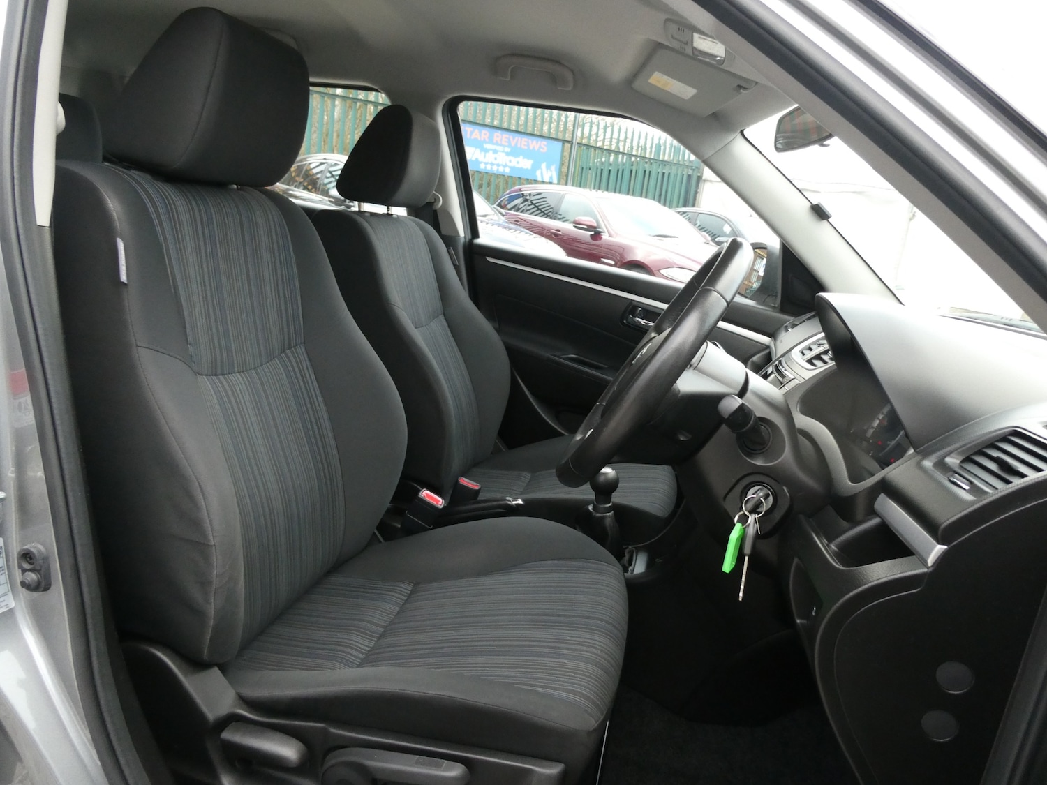 Used Suzuki Swift 2015 for sale - 77406196: Photo 5