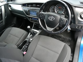 Used Toyota Auris 2015 for sale - 78748285: Photo