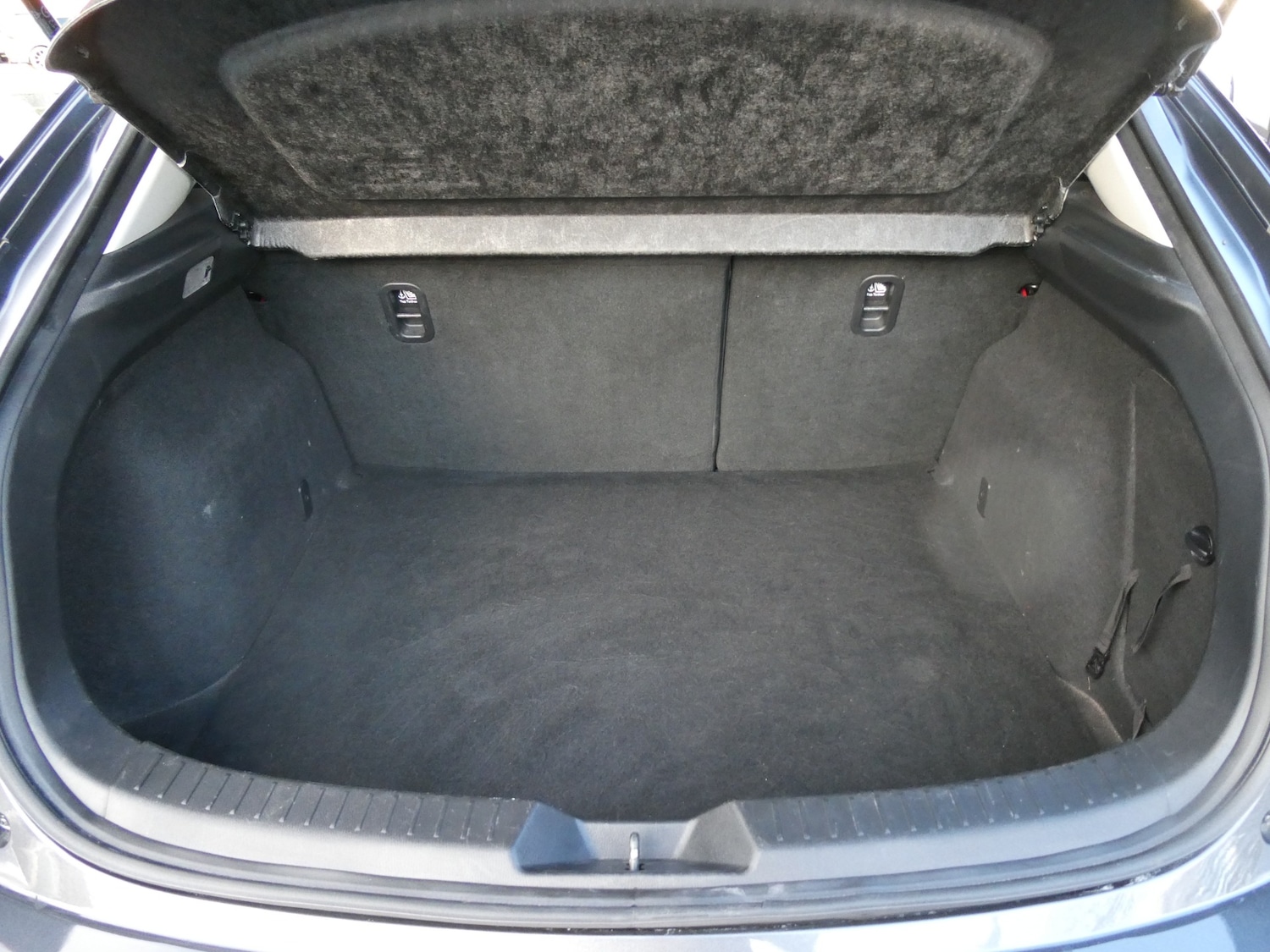 Used Mazda Mazda3 2015 for sale - 77061388: Photo 11