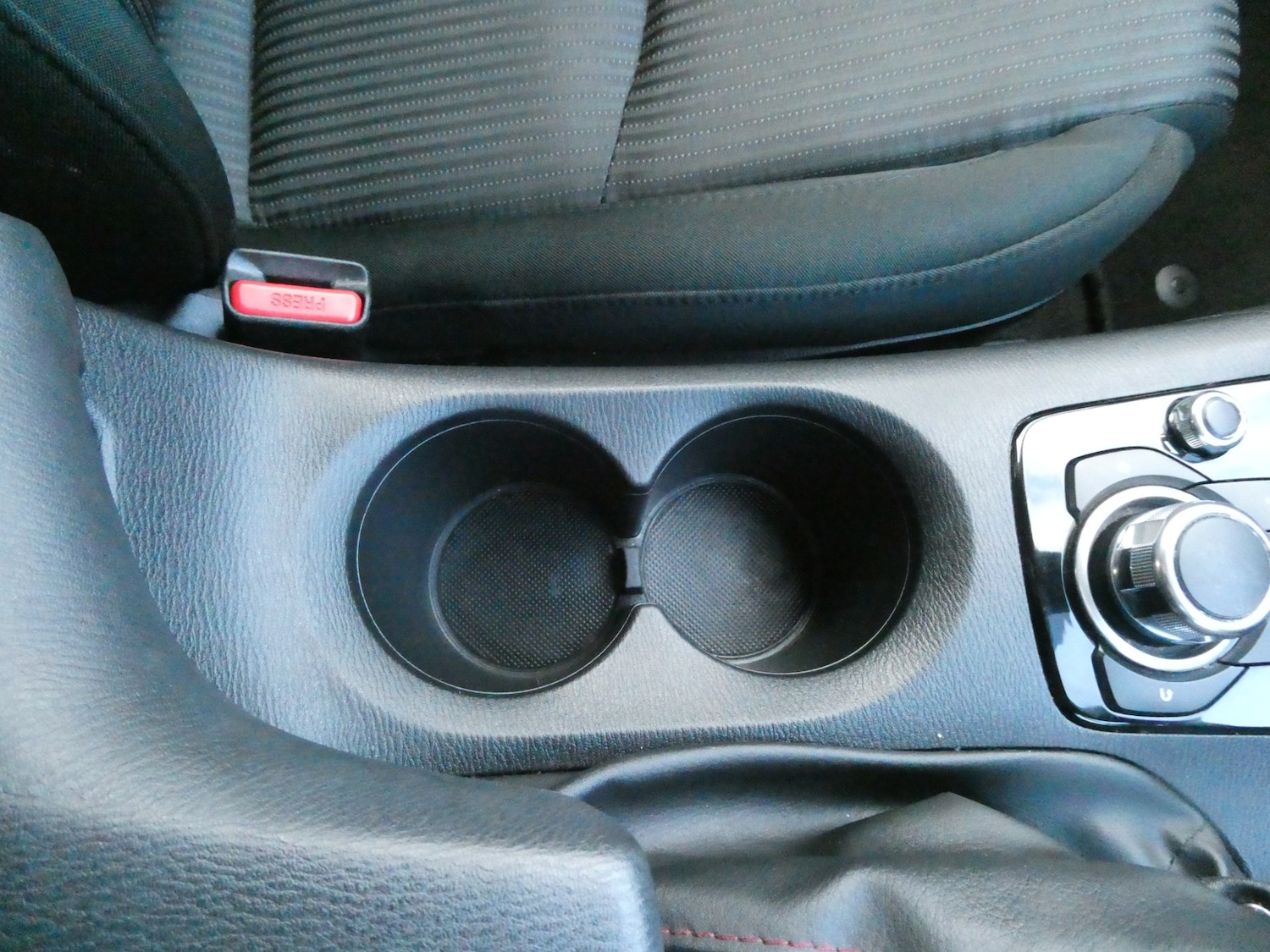 Used Mazda Mazda3 2015 for sale - 77061388: Photo 28