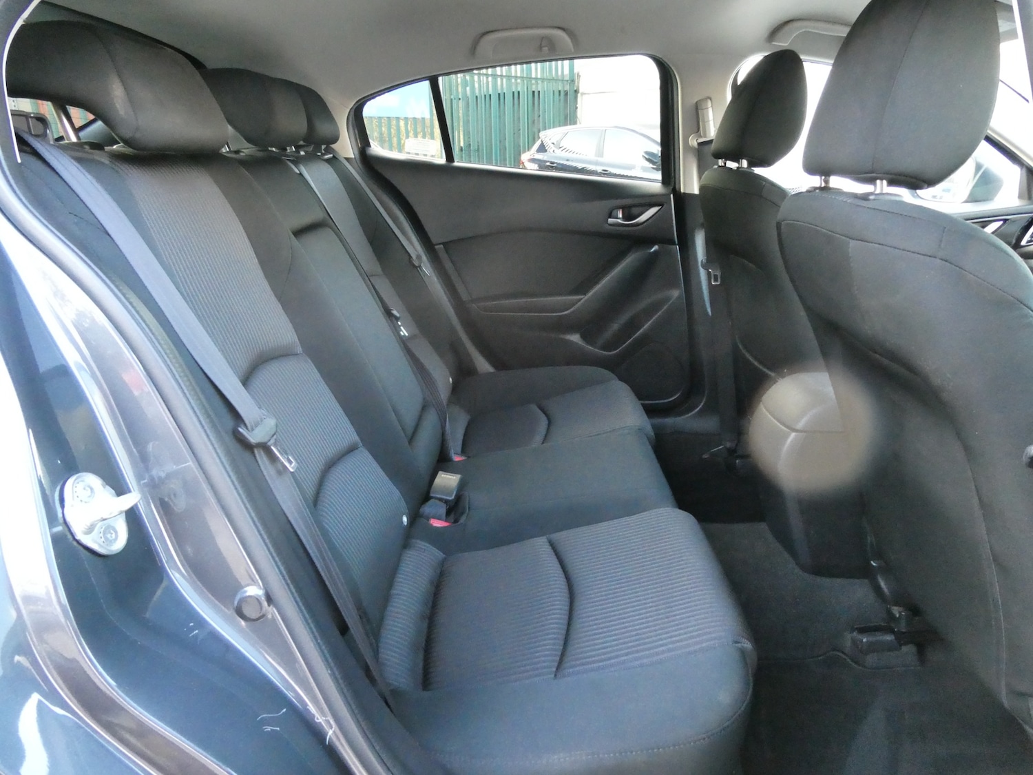 Used Mazda Mazda3 2015 for sale - 77061388: Photo 9