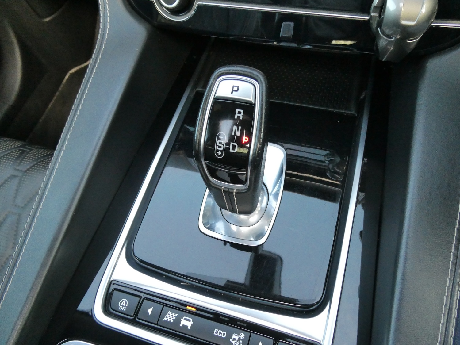 Used Jaguar F-Pace 2019 for sale - 77732274: Photo 6