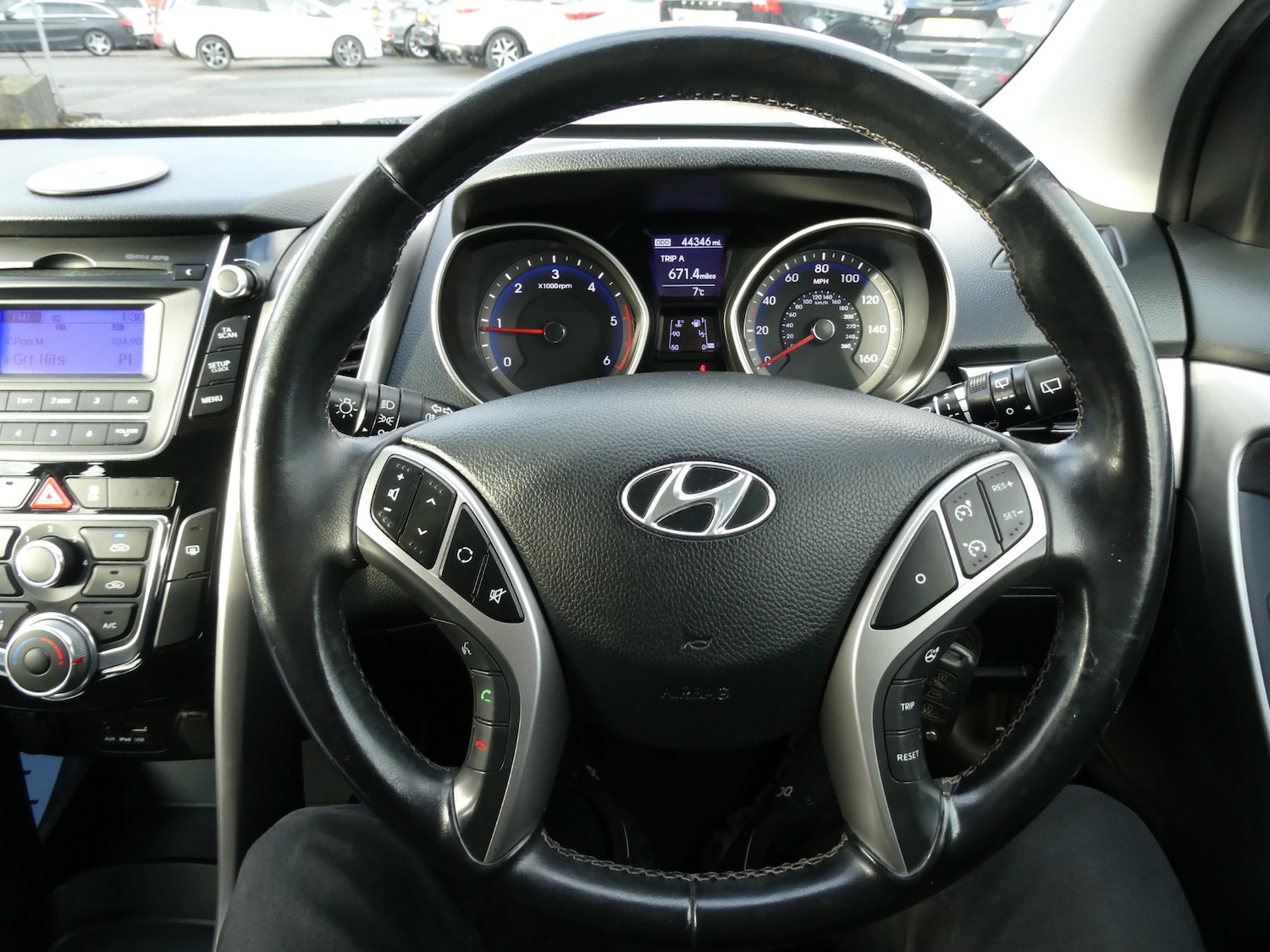 Used Hyundai i30 2014 for sale - 77235684: Photo 6