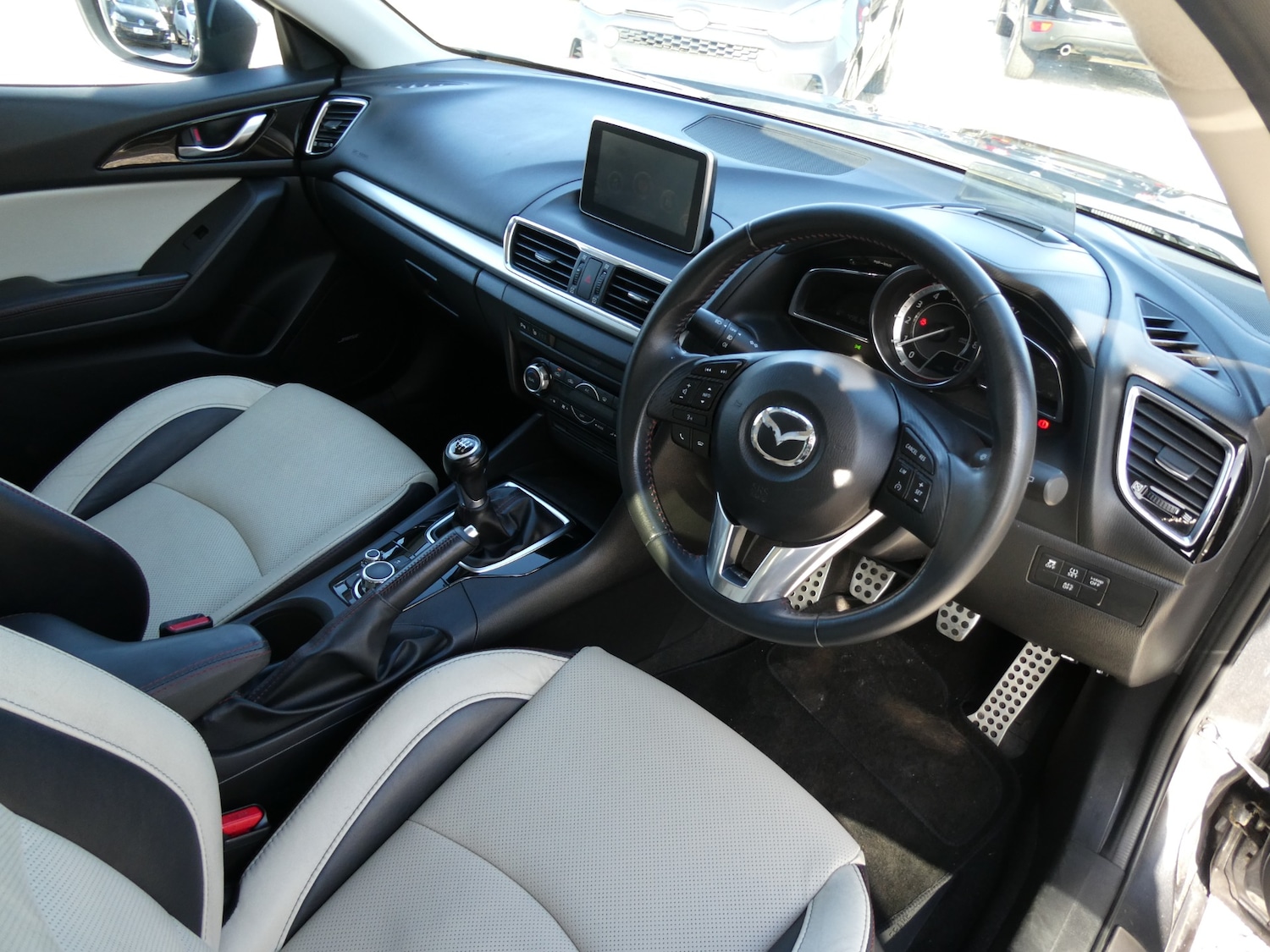 Used Mazda Mazda3 2014 for sale - 77732735: Photo 3