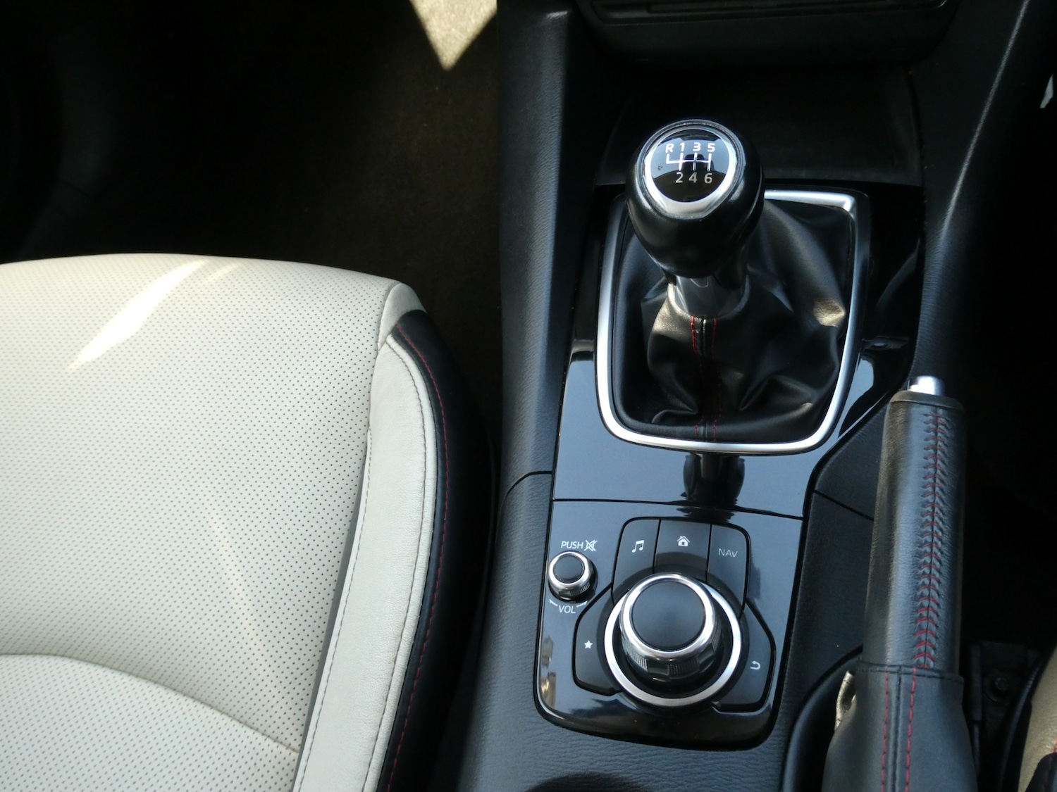 Used Mazda Mazda3 2014 for sale - 77732735: Photo 7